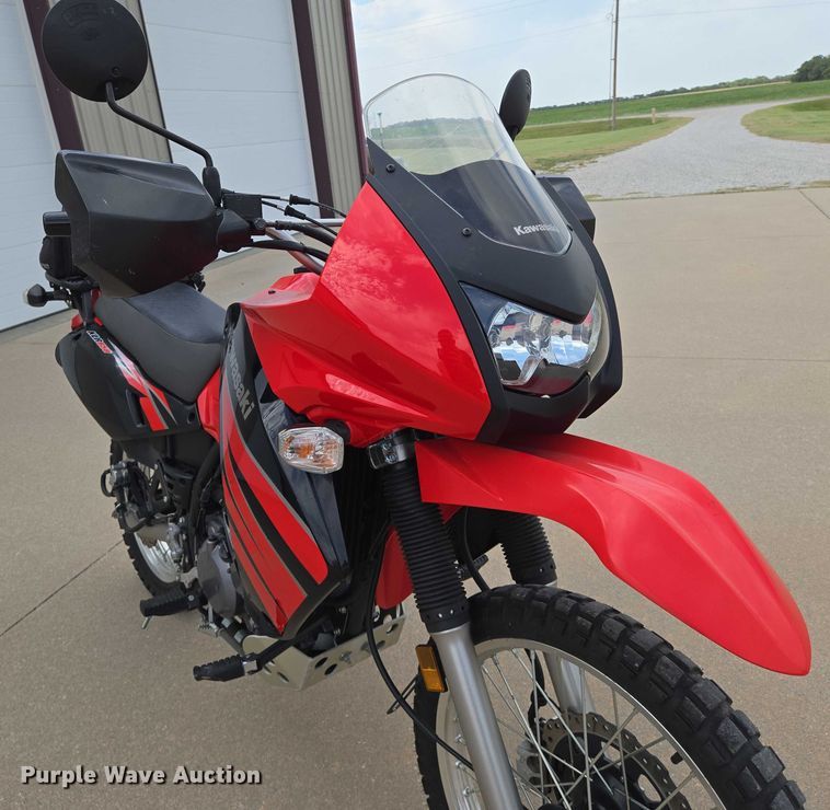 image for item EN8373 2009 Kawasaki KLR650 motorcycle