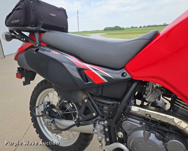 image for item EN8373 2009 Kawasaki KLR650 motorcycle