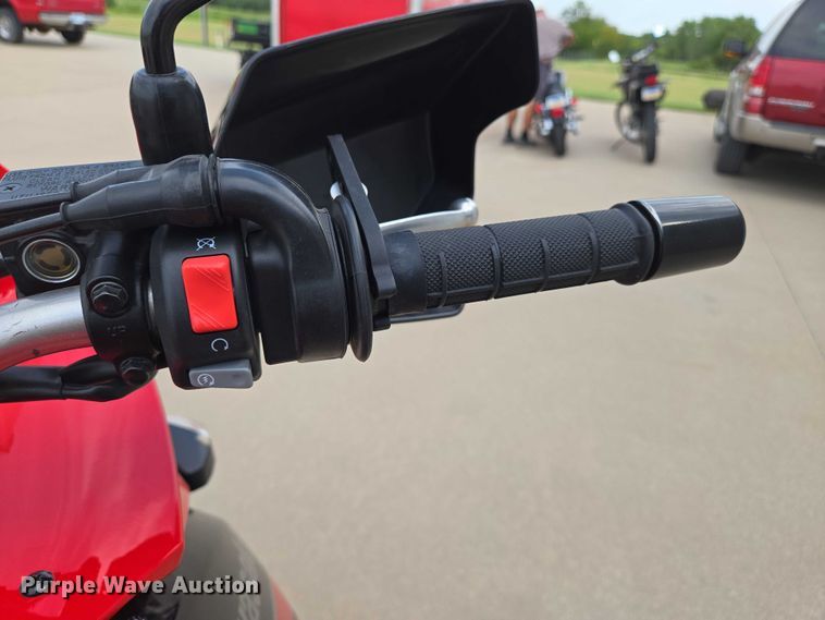 image for item EN8373 2009 Kawasaki KLR650 motorcycle