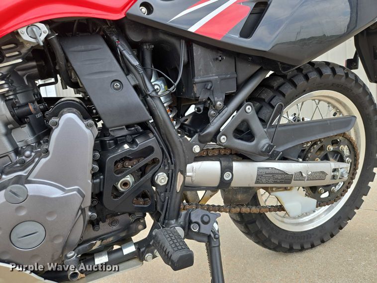 image for item EN8373 2009 Kawasaki KLR650 motorcycle