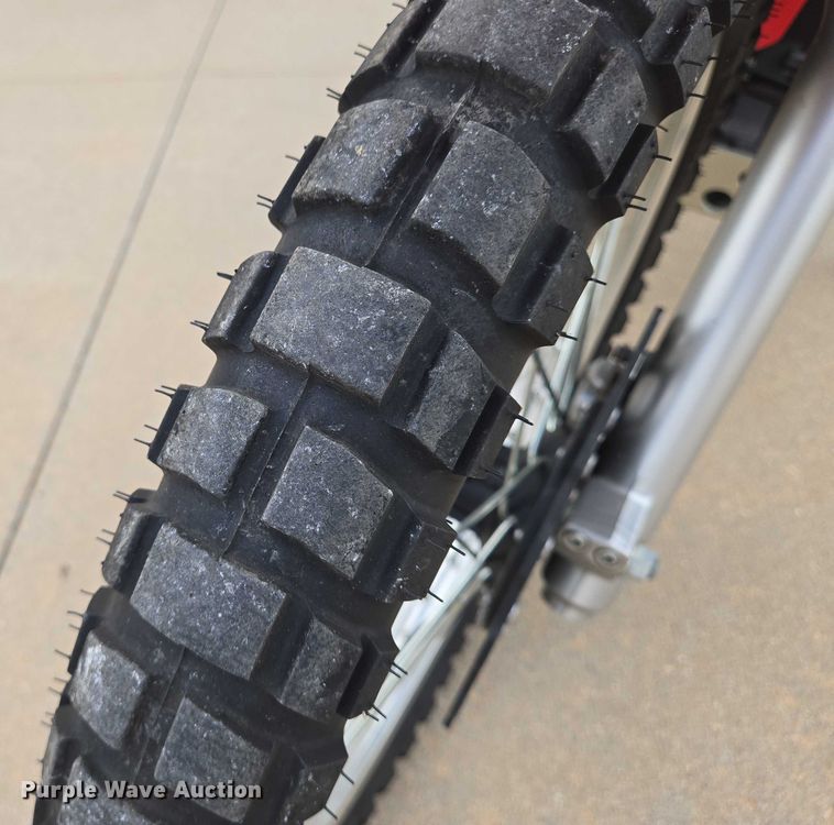 image for item EN8373 2009 Kawasaki KLR650 motorcycle