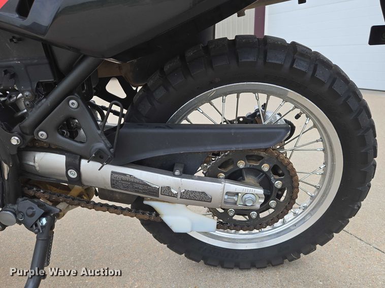 image for item EN8373 2009 Kawasaki KLR650 motorcycle