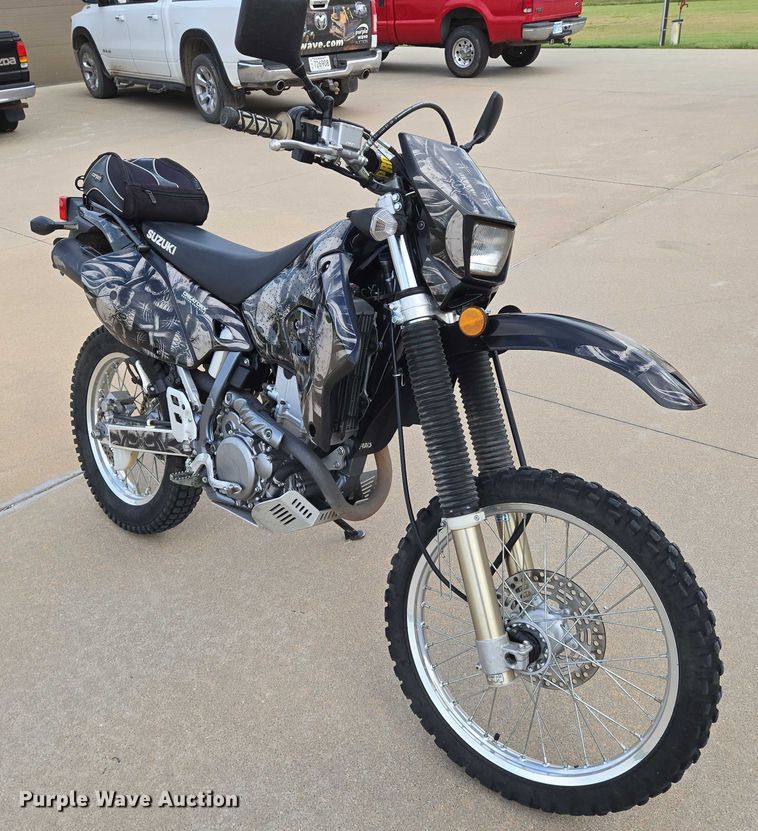 image for item EN8374 2009 Suzuki DR-Z400S motorcycle