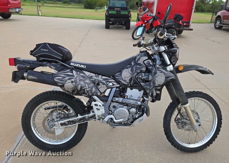 image for item EN8374 2009 Suzuki DR-Z400S motorcycle