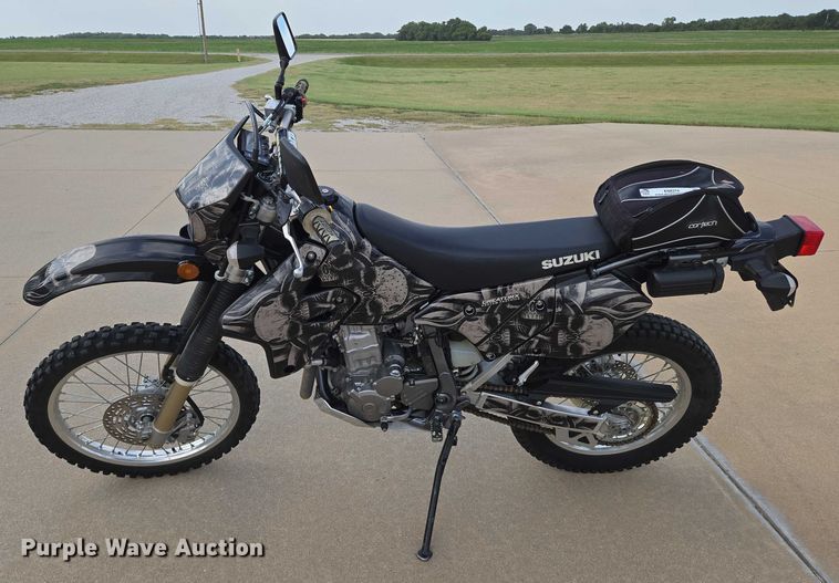 image for item EN8374 2009 Suzuki DR-Z400S motorcycle