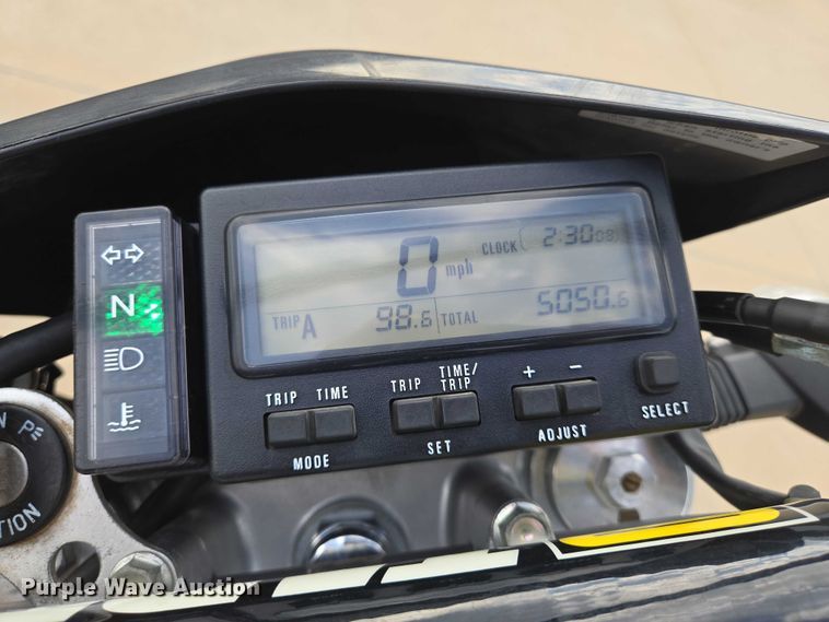 image for item EN8374 2009 Suzuki DR-Z400S motorcycle