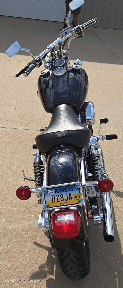 image for item EN8376 1993 Harley-Davidson Dyna Low Rider motorcycle