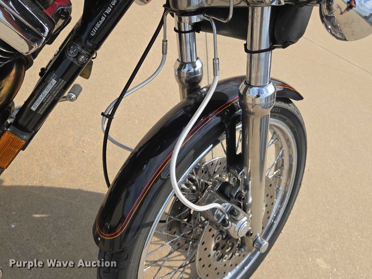 image for item EN8376 1993 Harley-Davidson Dyna Low Rider motorcycle