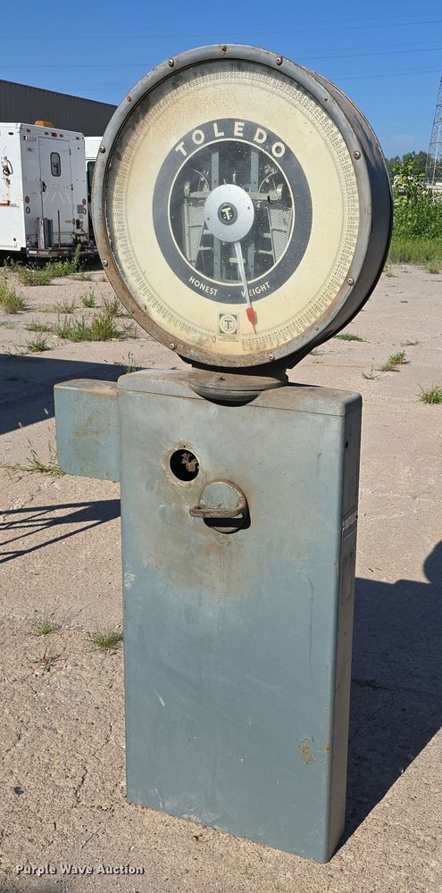 image for item EO1562 Toledo Scale 2692 scale