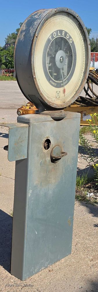 image for item EO1562 Toledo Scale 2692 scale