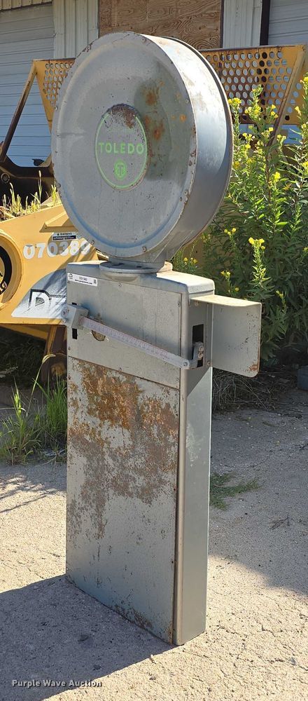 image for item EO1562 Toledo Scale 2692 scale