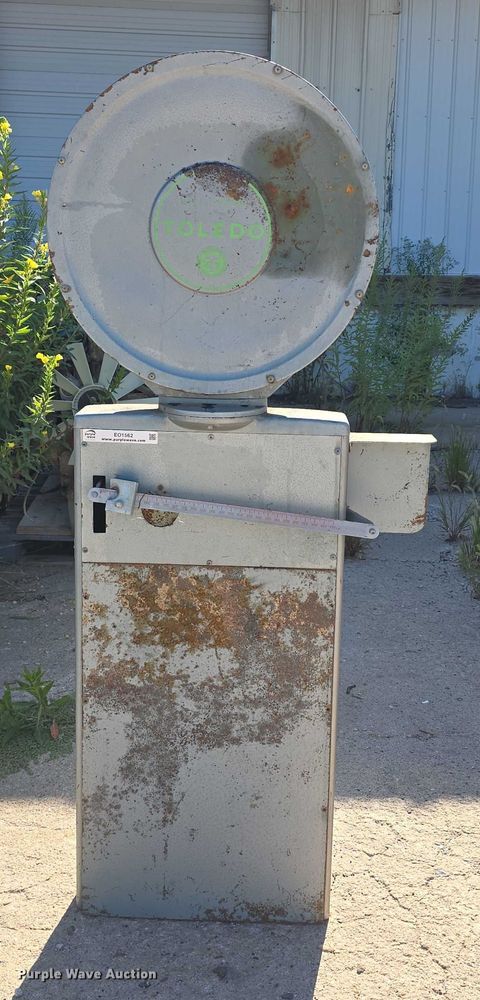 image for item EO1562 Toledo Scale 2692 scale