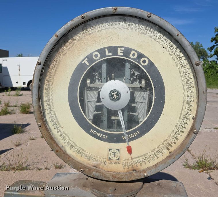 image for item EO1562 Toledo Scale 2692 scale