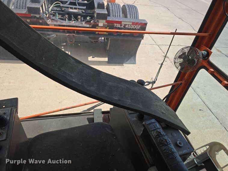 image for item EO1563 Mi-Jack crane operators station