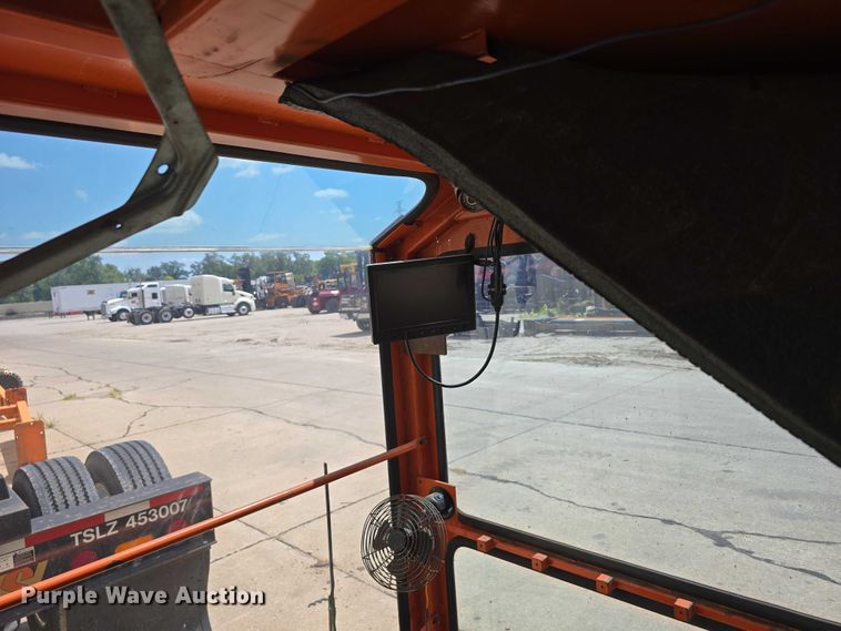 image for item EO1563 Mi-Jack crane operators station