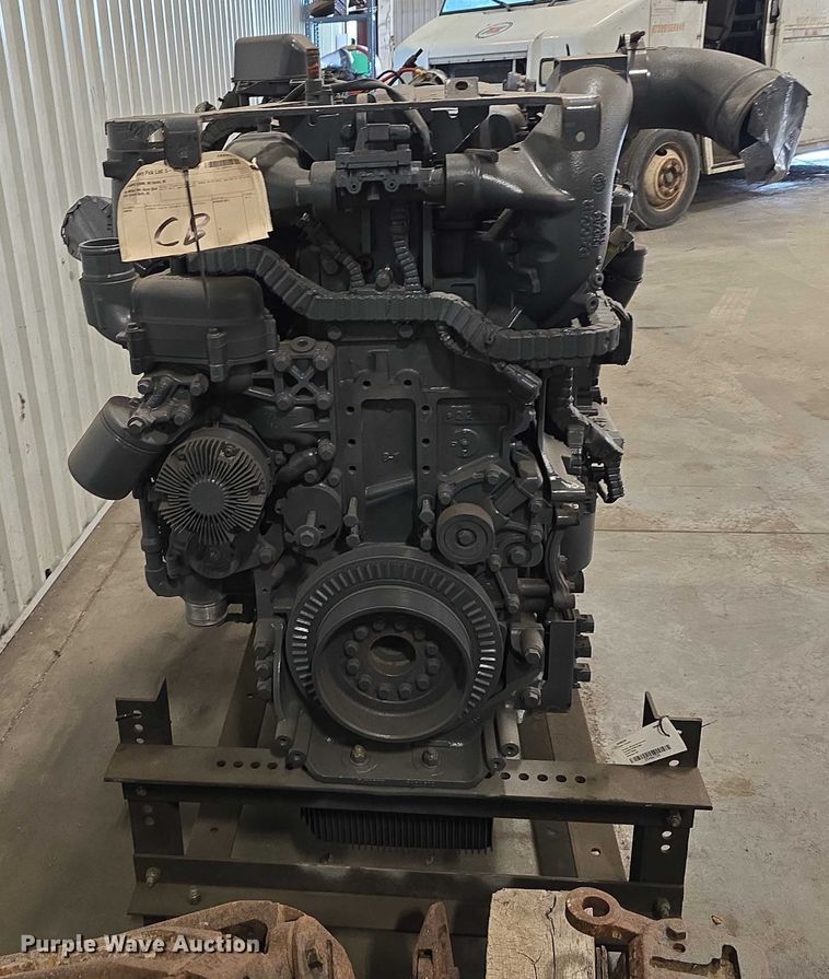 image for item EO1566 2018 Paccar MX13 engine