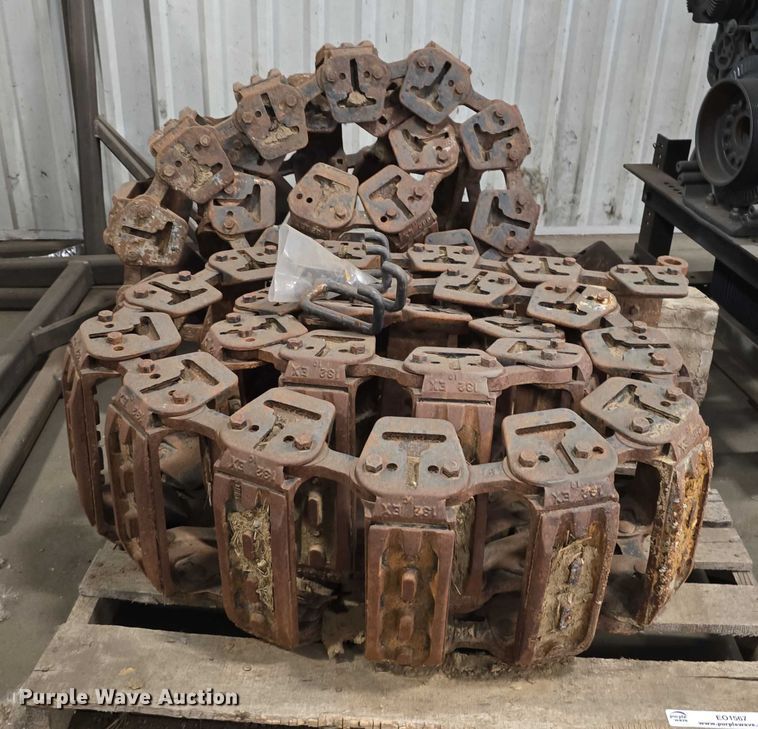 image for item EO1567 132 EX over the tire skid steer tracks