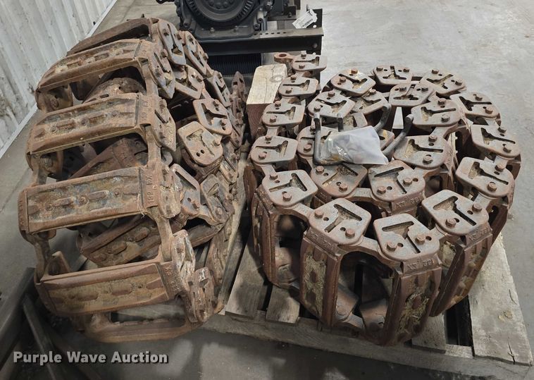 image for item EO1567 132 EX over the tire skid steer tracks