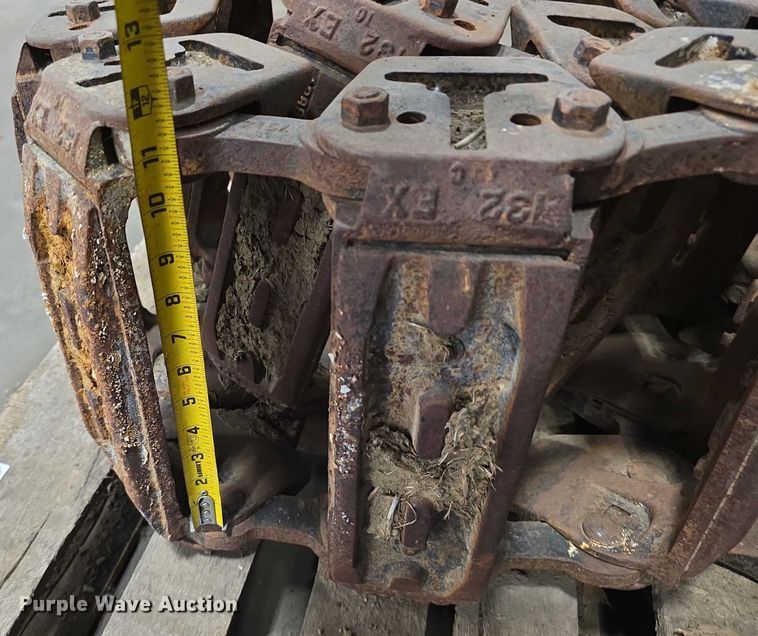 image for item EO1567 132 EX over the tire skid steer tracks