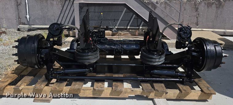 image for item EO1569 2022 Link 8A000749 steerable pusher axle