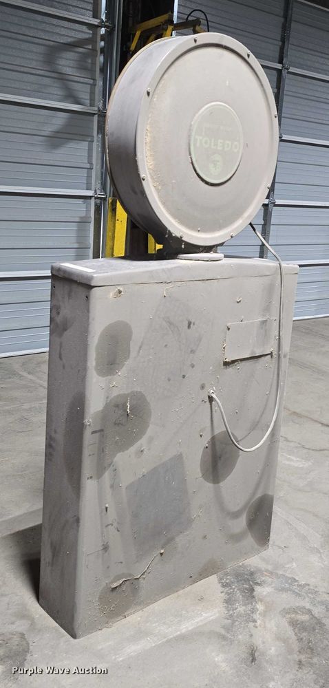 image for item EO1570 Toledo 711-2792 scale