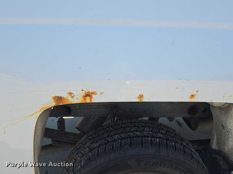 image for item EO1571 2014 Chevrolet Silverado 1500 pickup truck