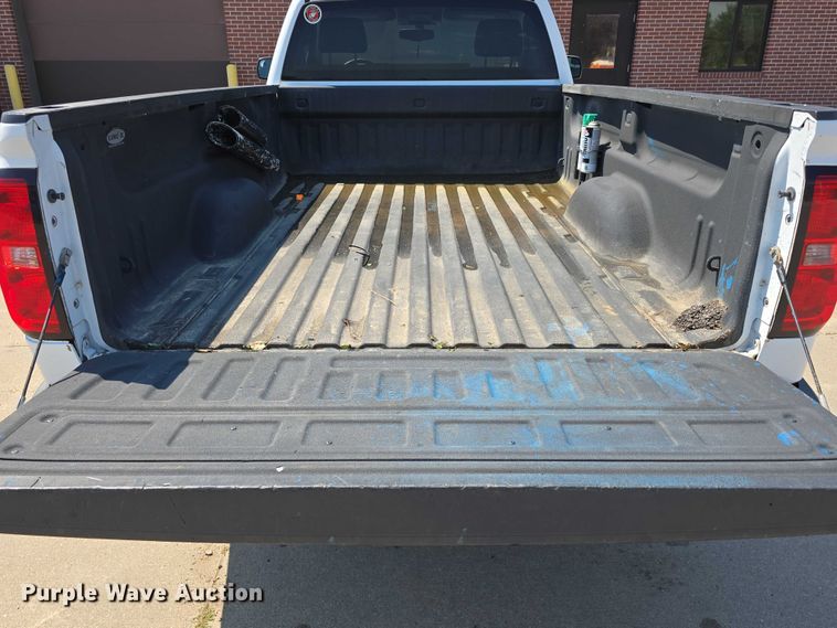 image for item EO1571 2014 Chevrolet Silverado 1500 pickup truck