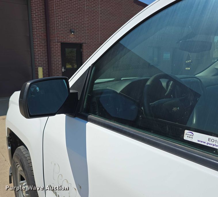 image for item EO1571 2014 Chevrolet Silverado 1500 pickup truck