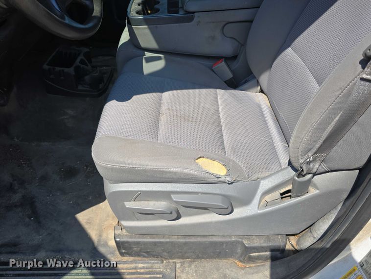 image for item EO1571 2014 Chevrolet Silverado 1500 pickup truck