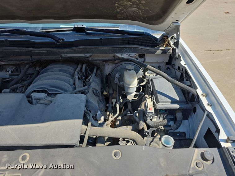 image for item EO1571 2014 Chevrolet Silverado 1500 pickup truck