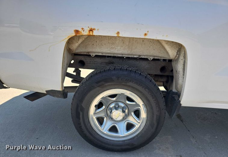 image for item EO1571 2014 Chevrolet Silverado 1500 pickup truck