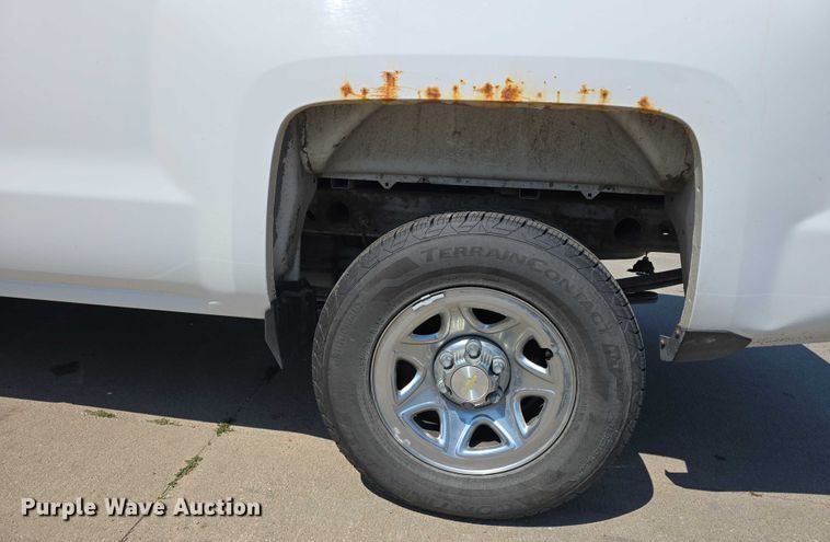 image for item EO1571 2014 Chevrolet Silverado 1500 pickup truck