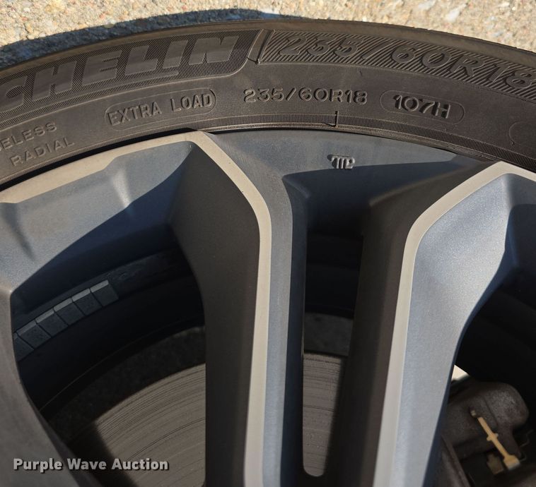 image for item EO1572 2021 Honda CR-V SUV