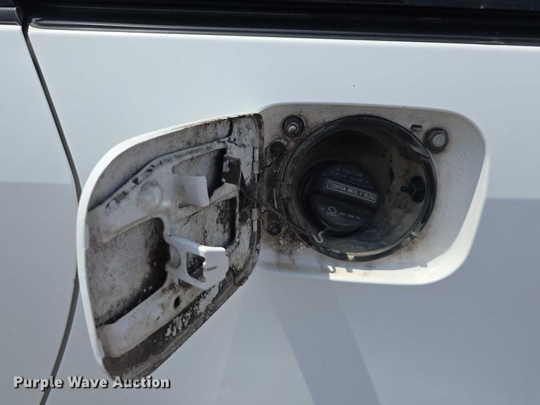 image for item EO1573 2008 Toyota Sienna LE van