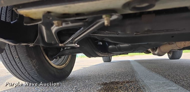 image for item EO1573 2008 Toyota Sienna LE van