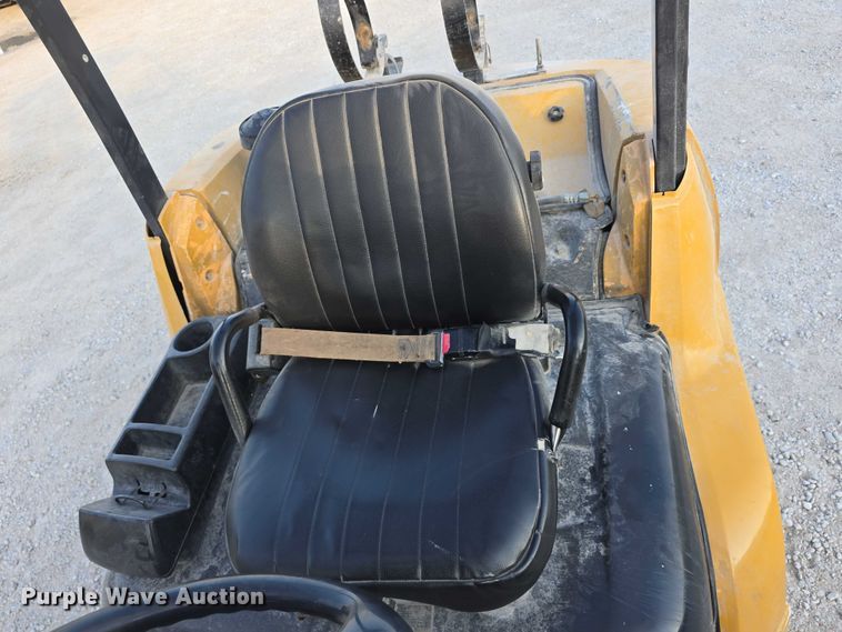 image for item EO1606 Caterpillar P8000 forklift