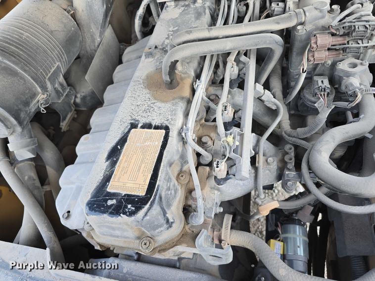 image for item EO1606 Caterpillar P8000 forklift