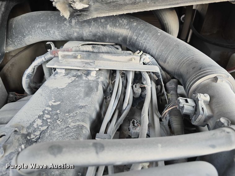 image for item EO1606 Caterpillar P8000 forklift