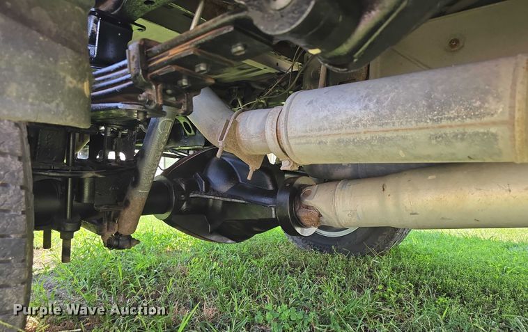 image for item EO1615 2015 Chevrolet Silverado 2500HD Crew Cab pickup truck