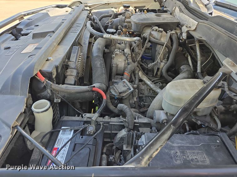 image for item EO1615 2015 Chevrolet Silverado 2500HD Crew Cab pickup truck