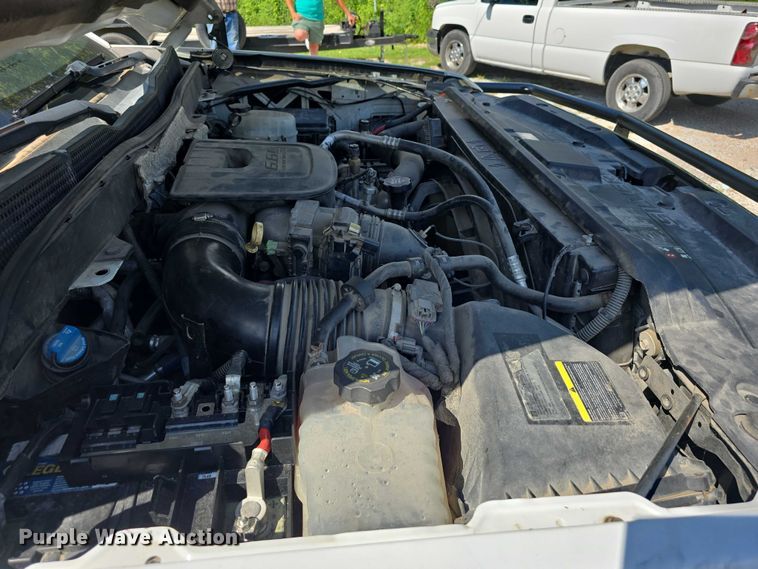 image for item EO1615 2015 Chevrolet Silverado 2500HD Crew Cab pickup truck