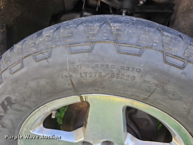 image for item EO1615 2015 Chevrolet Silverado 2500HD Crew Cab pickup truck