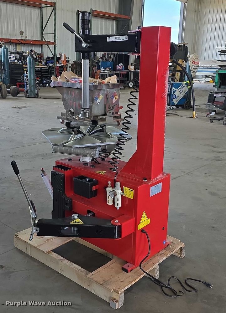 image for item EO1628 Powertek PT620 tire machine