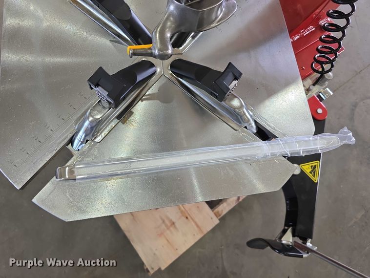 image for item EO1628 Powertek PT620 tire machine