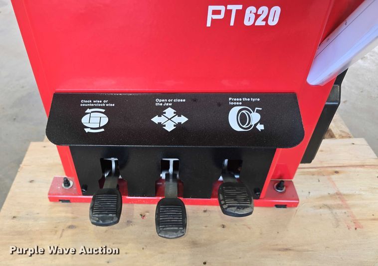 image for item EO1628 Powertek PT620 tire machine