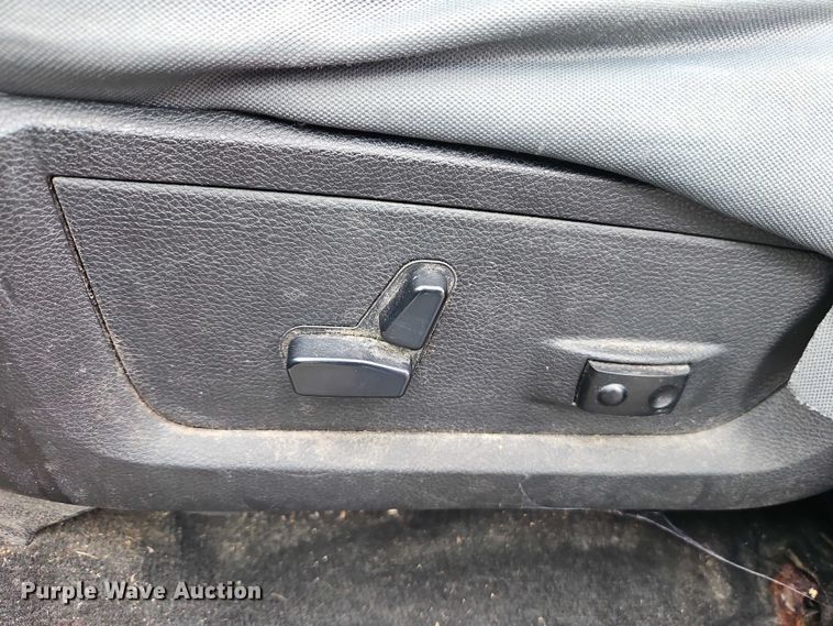 image for item EO4504 2014 Dodge Ram 1500 Crew Cab pickup truck