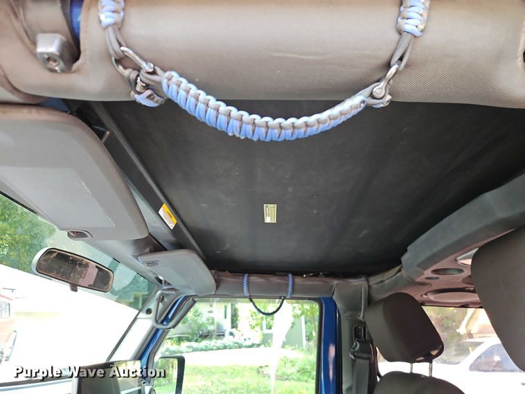 image for item EO4600 2010 Jeep Wrangler SUV