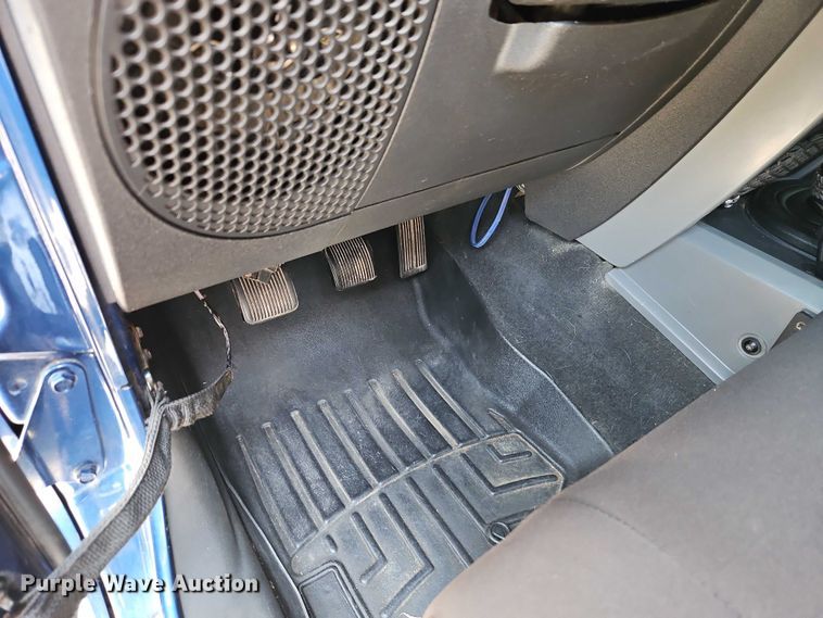 image for item EO4600 2010 Jeep Wrangler SUV