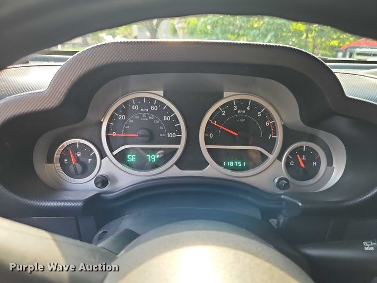 image for item EO4600 2010 Jeep Wrangler SUV