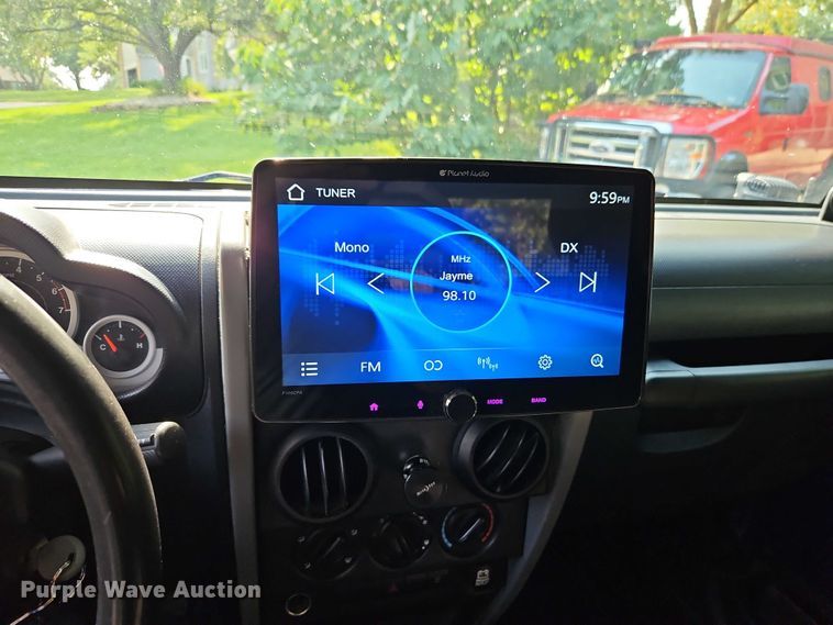 image for item EO4600 2010 Jeep Wrangler SUV